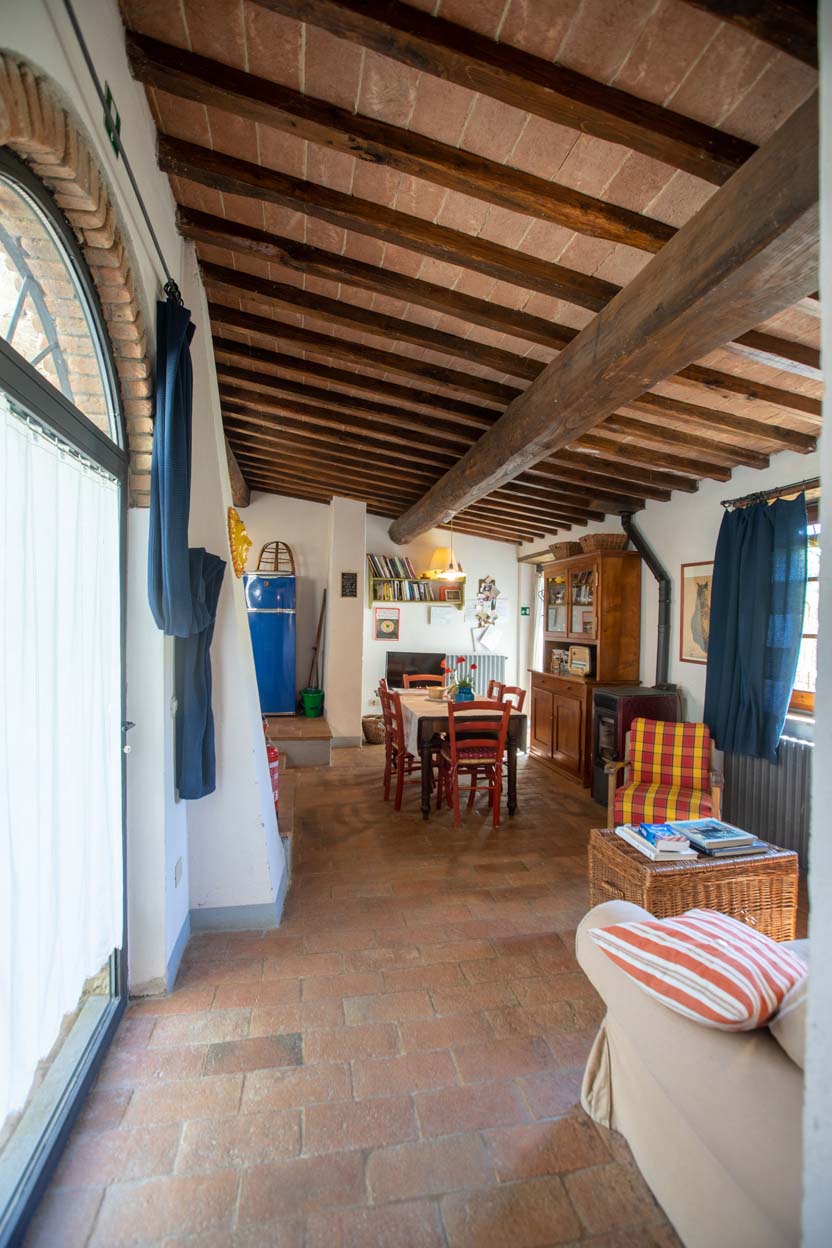Il Fienile del Vichiaccio holiday house, interior and garden photos