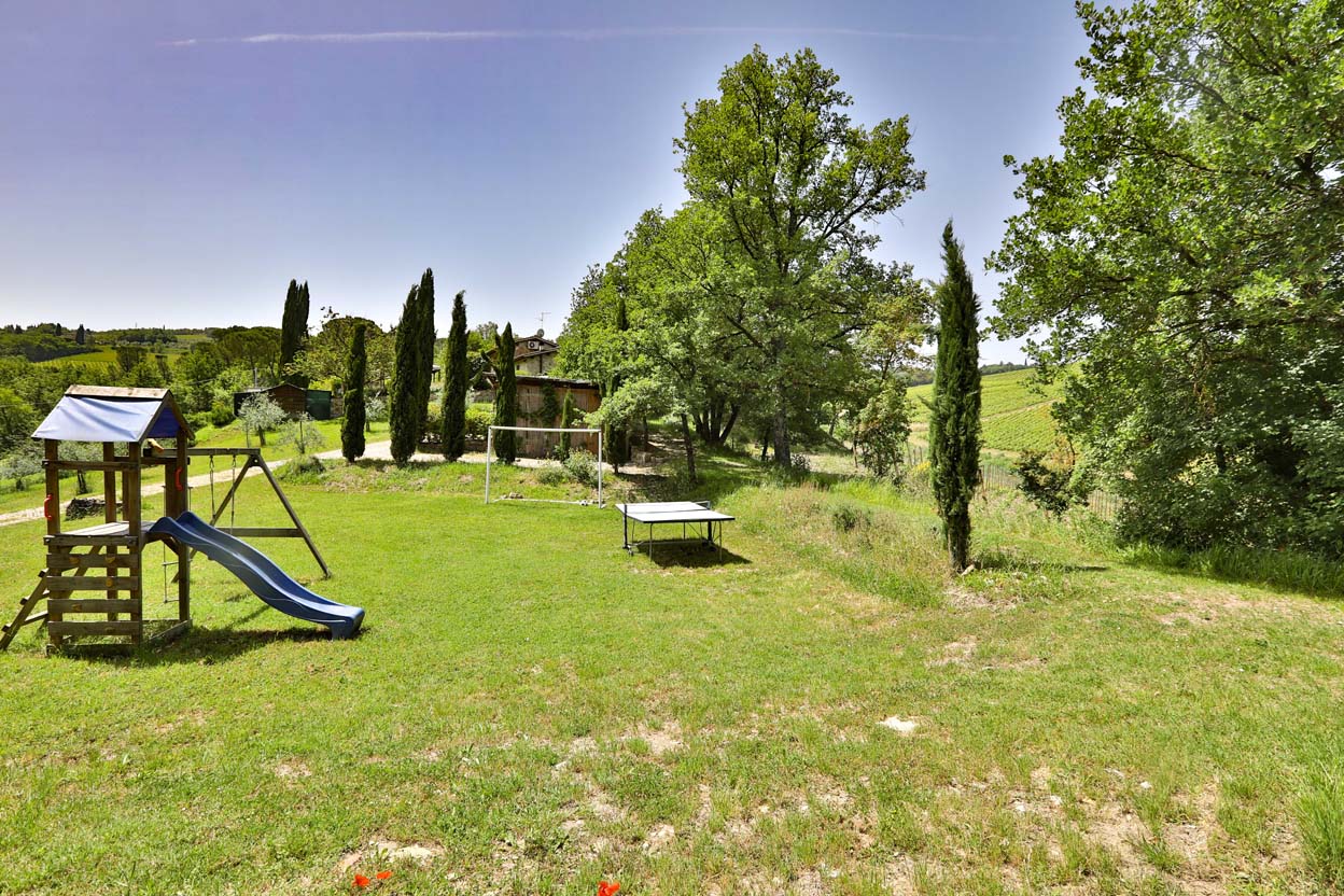 Il Fienile del Vichiaccio, country house among the Chianti vineyards